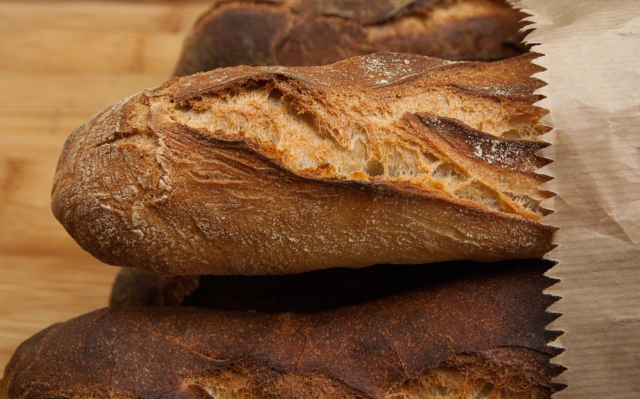 Jaka jest historia chleba dożynkowego?